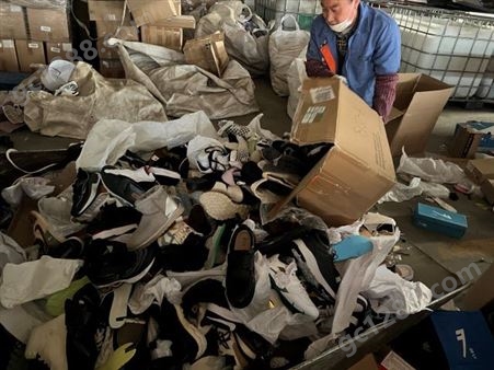 拉金环境 鞋包配饰 休闲鞋 雨靴 废旧鞋靴处理 回收