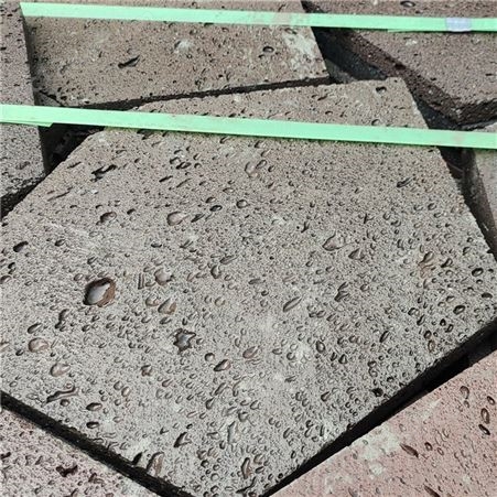 R30尚融 耐磨 防滑 渗水性强 室外地铺 杂色 多孔火山石 五边形 机切面