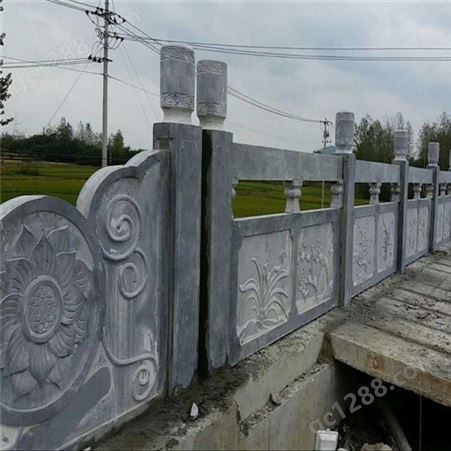 悦骐石业 河道护栏石栏杆 芝麻灰石栏杆 常年供应