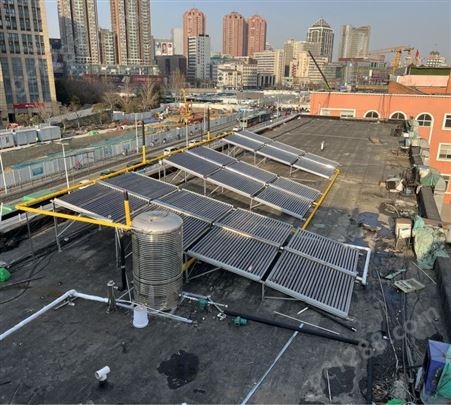 酒店太阳能热水工程真空管维修空气能联合供热水